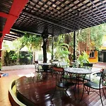 Oasis Inn Bangkok